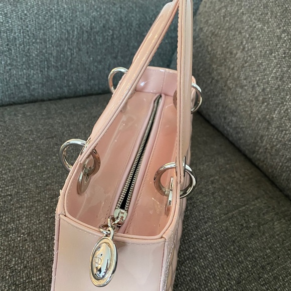 Lady Dior Bag Medium Pink - Picture 6 of 9